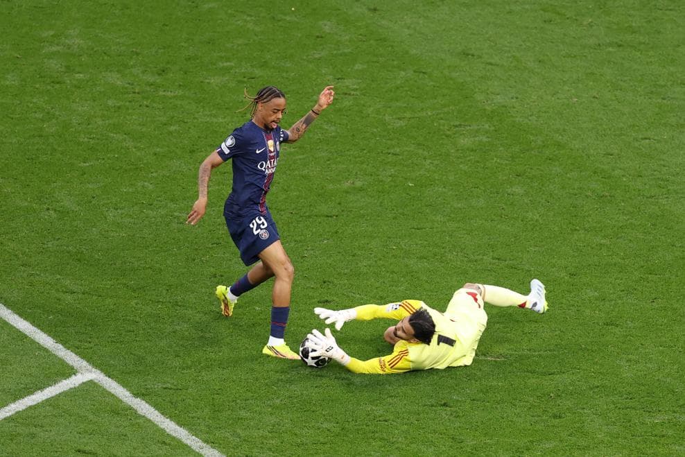 PSG vs Arsenal, UEFA Champions League 2025/26 final LIVE: Raya made a huge save to deny Barcola